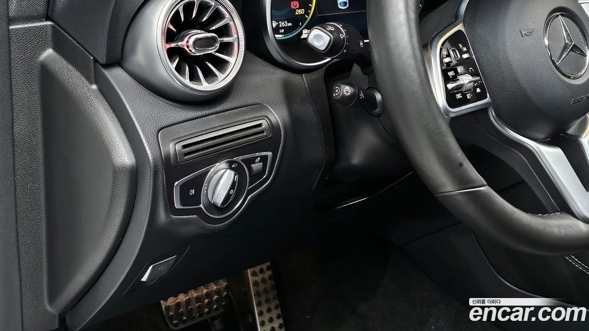 Mercedes-Benz GLC-Class 2021