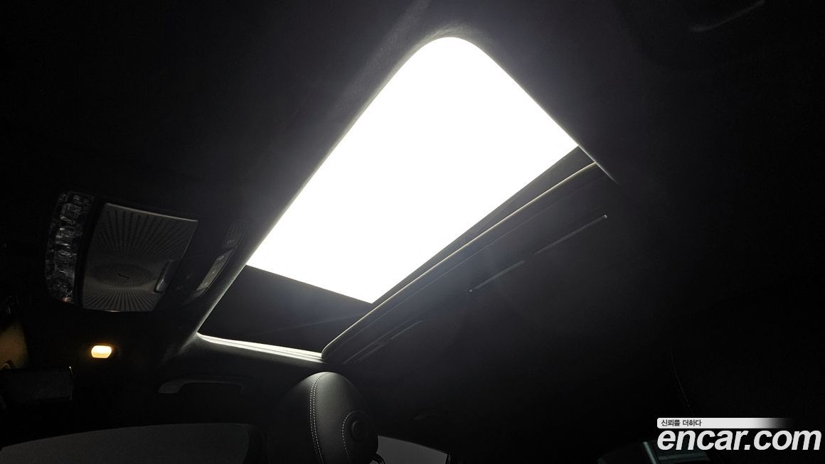 Mercedes-Benz GLC-Class 2021