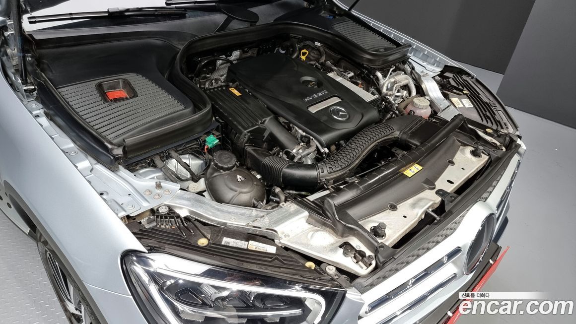 Mercedes-Benz GLC-Class 2021