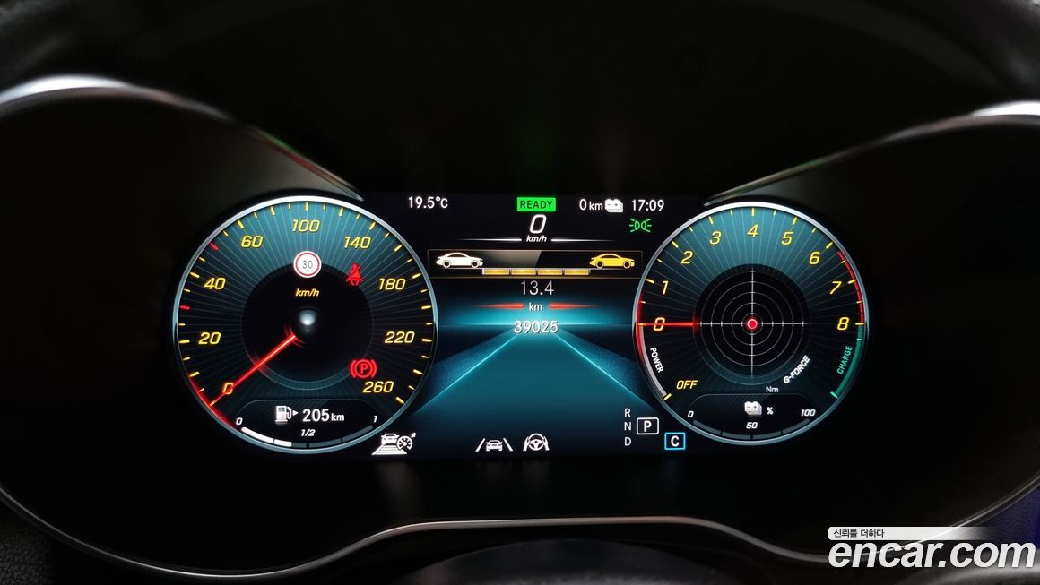 Mercedes-Benz GLC-Class 2021