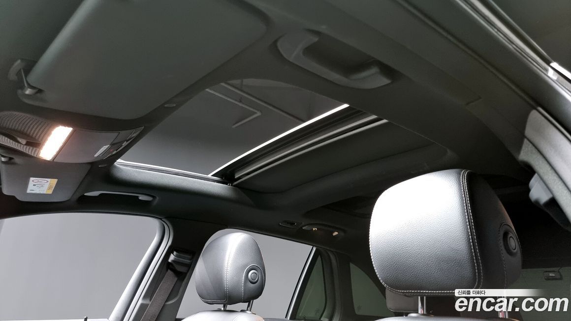 Mercedes-Benz GLC-Class 2021