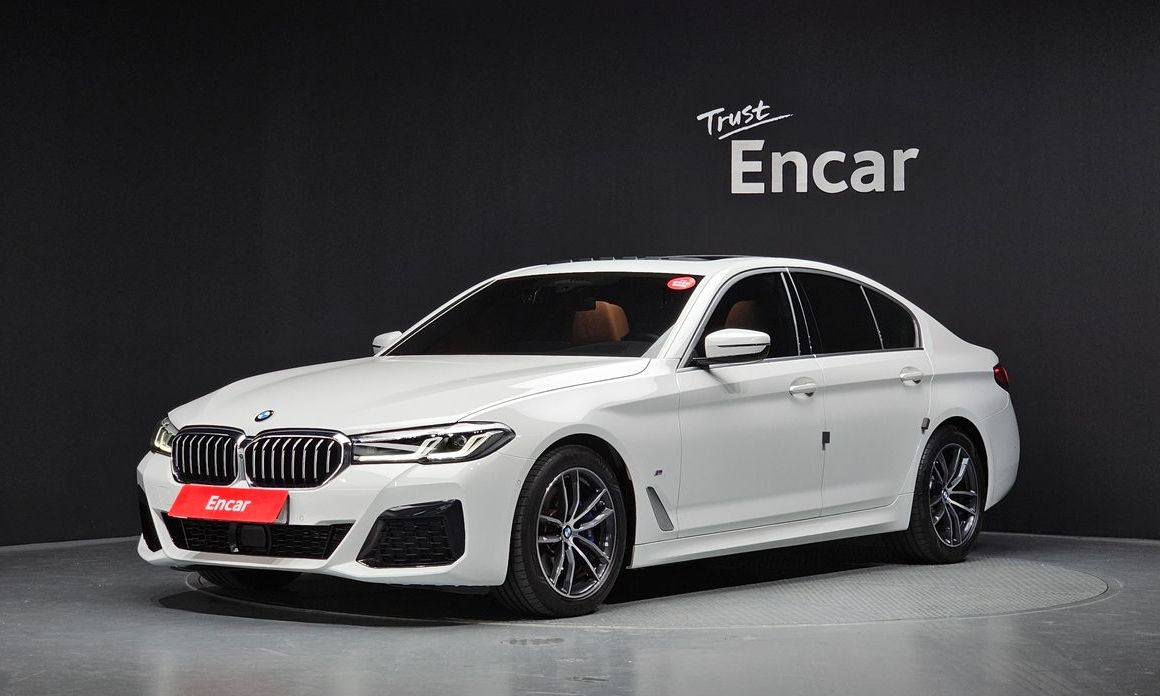 BMW 5-Series 2023