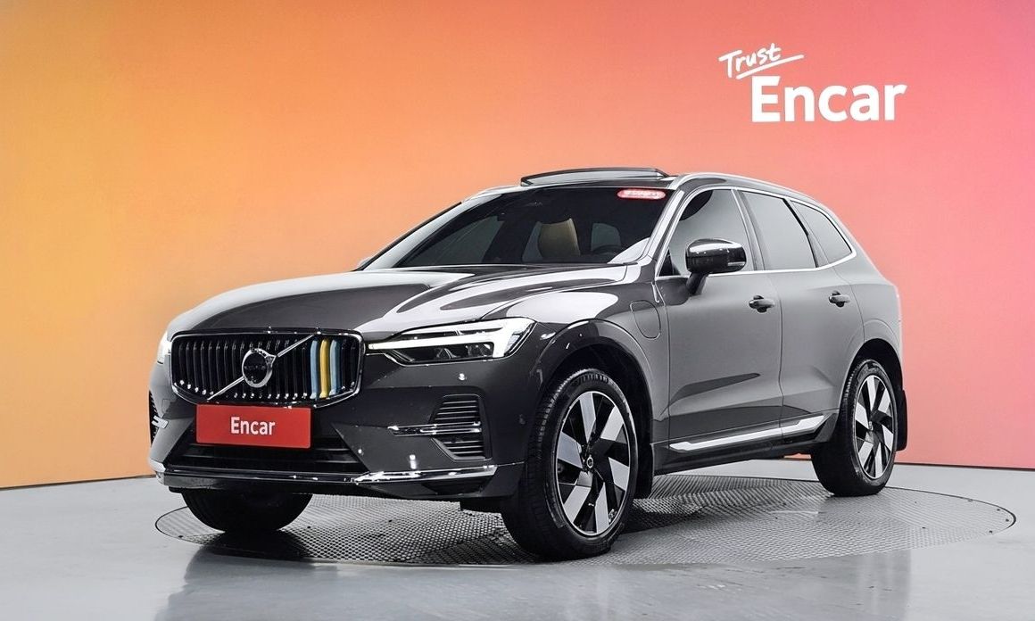Volvo XC60 2025