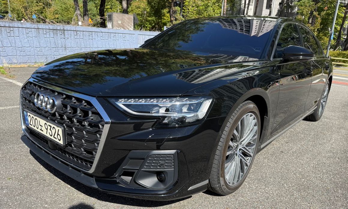 Audi A8 2023