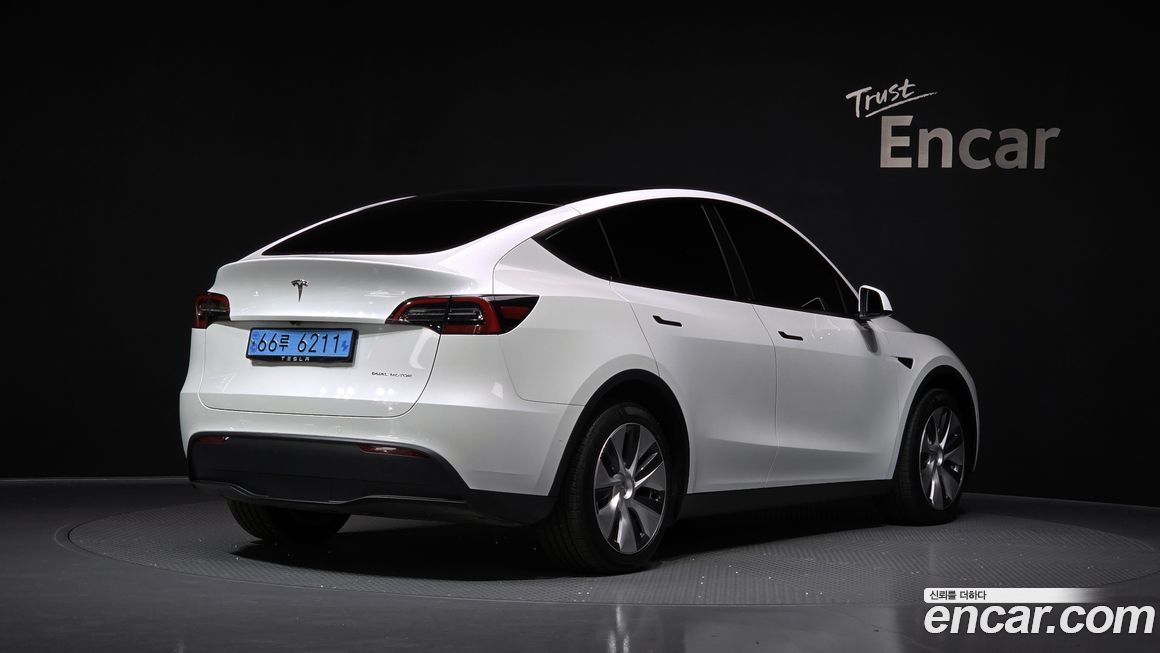 Tesla Model Y 2022