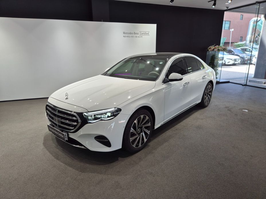 Mercedes-Benz E-Class 2026
