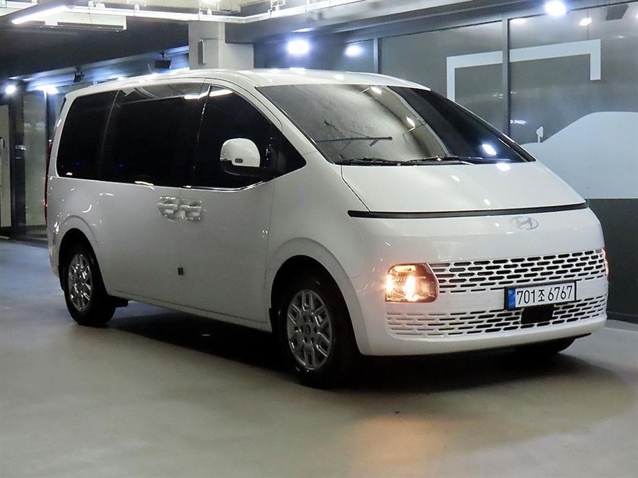 Hyundai Staria 2025