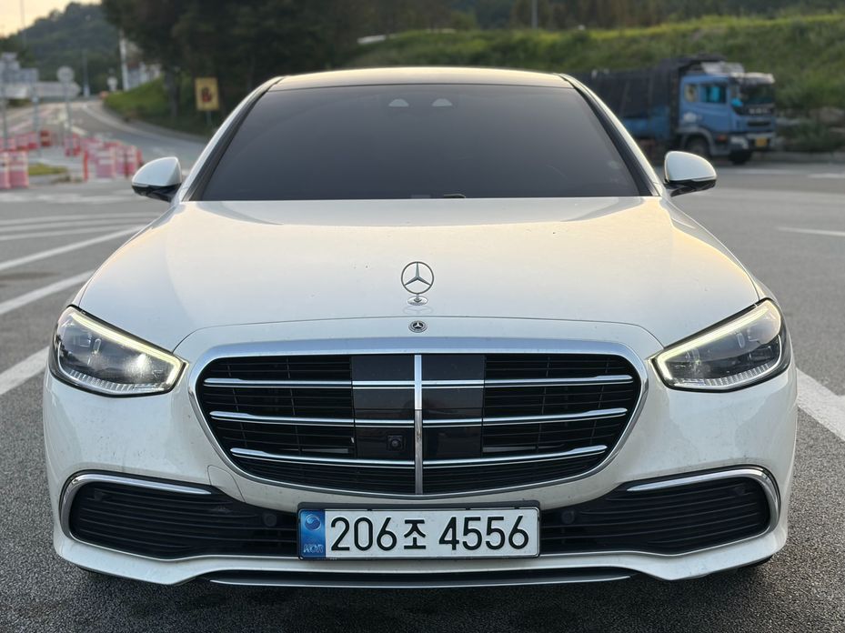 Mercedes-Benz S-Class 2022