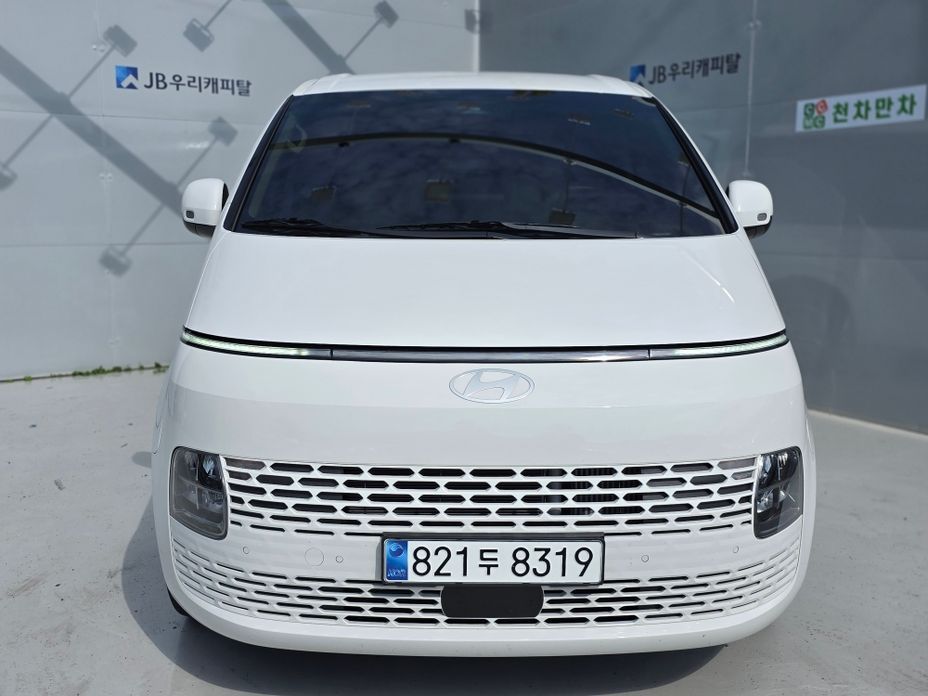 Hyundai Staria 2025