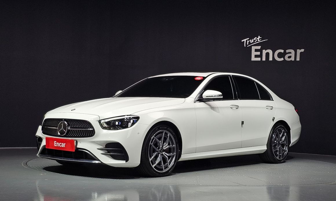 Mercedes-Benz E-Class 2021