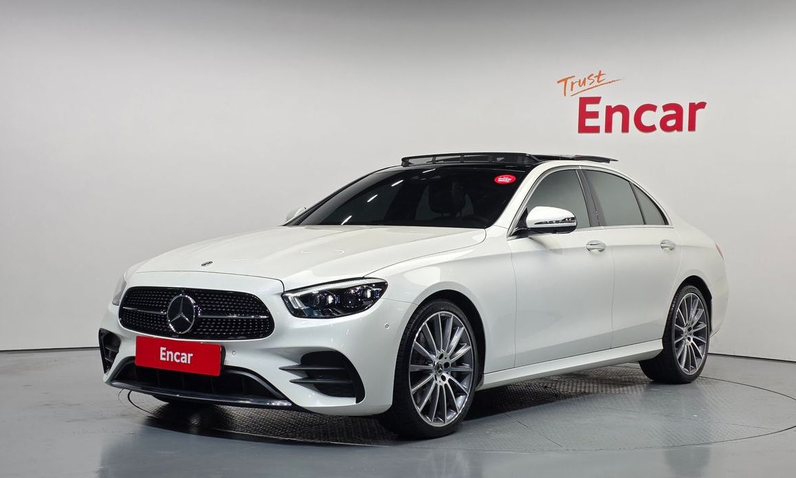 Mercedes-Benz E-Class 2022