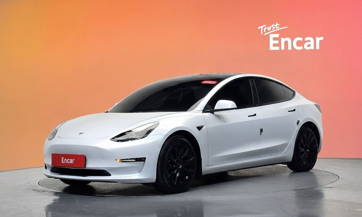 Tesla Model 3 2022