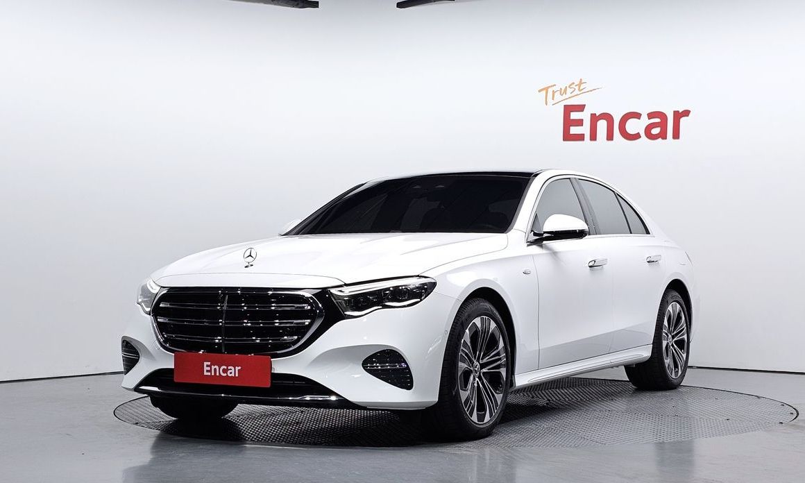 Mercedes-Benz E-Class 2025
