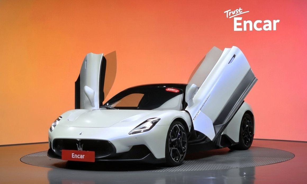 Maserati MC20 2022