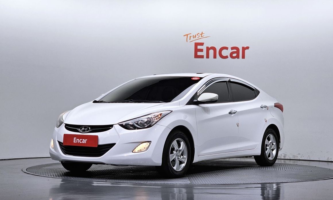 Hyundai AVANTE 2012