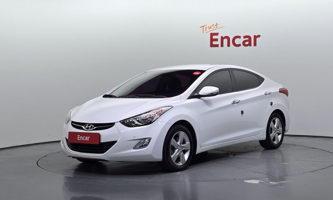 Hyundai AVANTE 2013