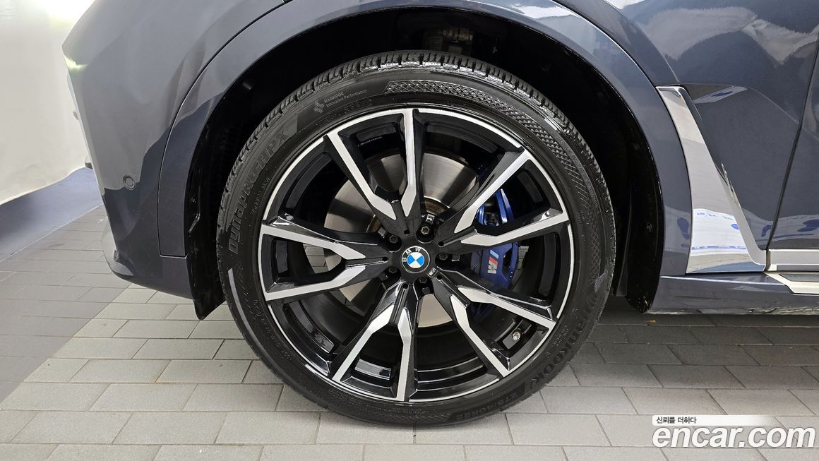 BMW X7 2022