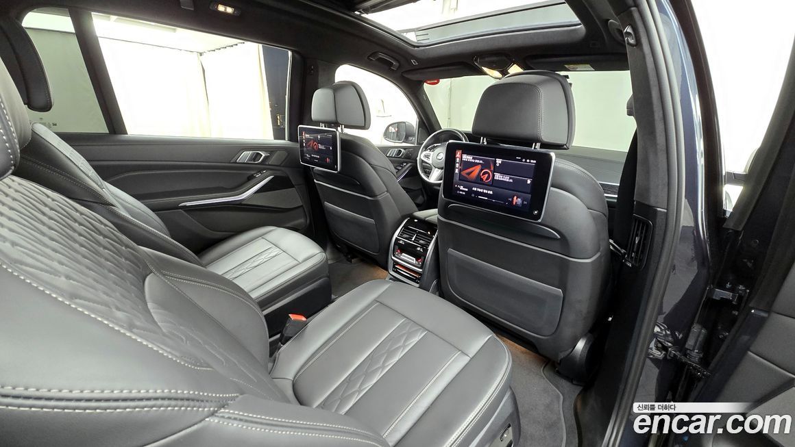 BMW X7 2022