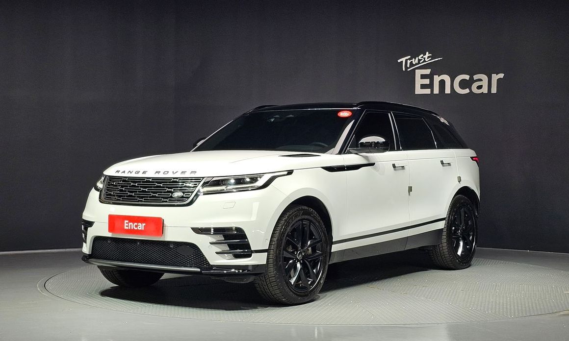 Land Rover Range Rover Velar 2026