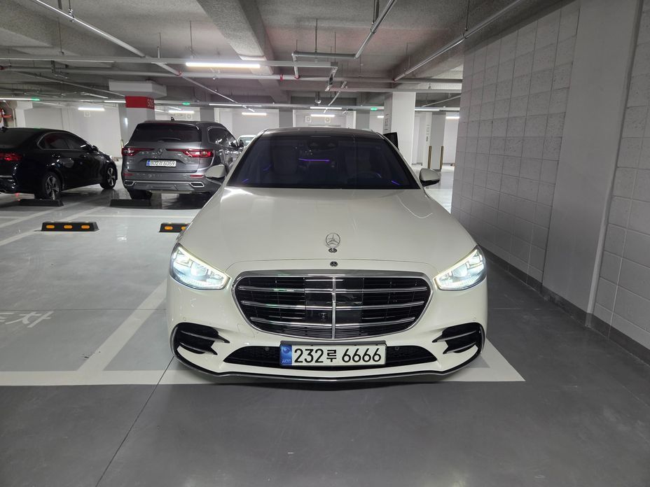Mercedes-Benz S-Class 2021