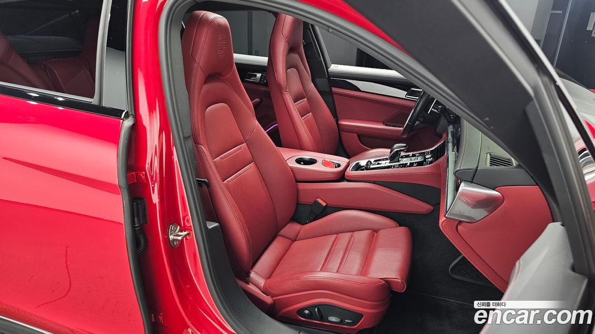 Porsche Panamera 2023