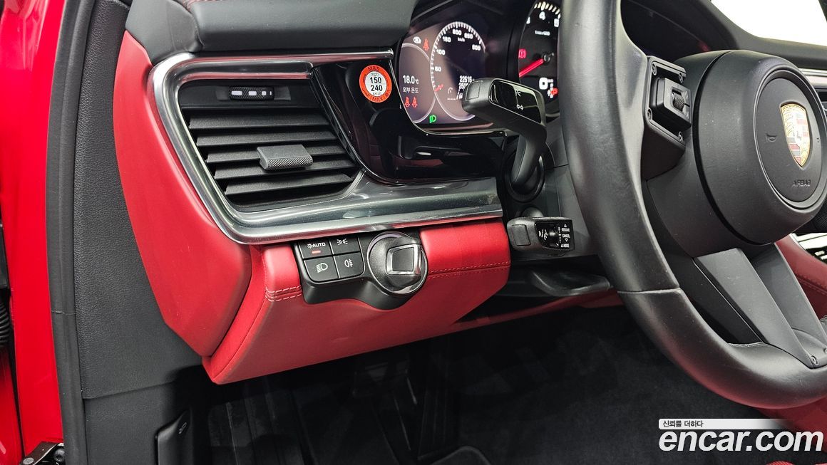 Porsche Panamera 2023