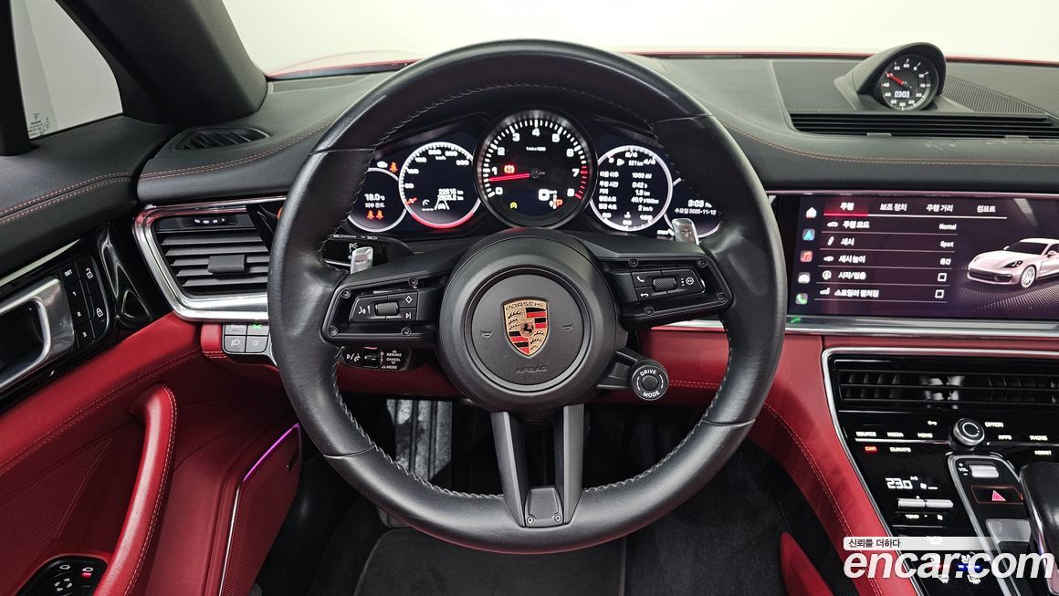 Porsche Panamera 2023