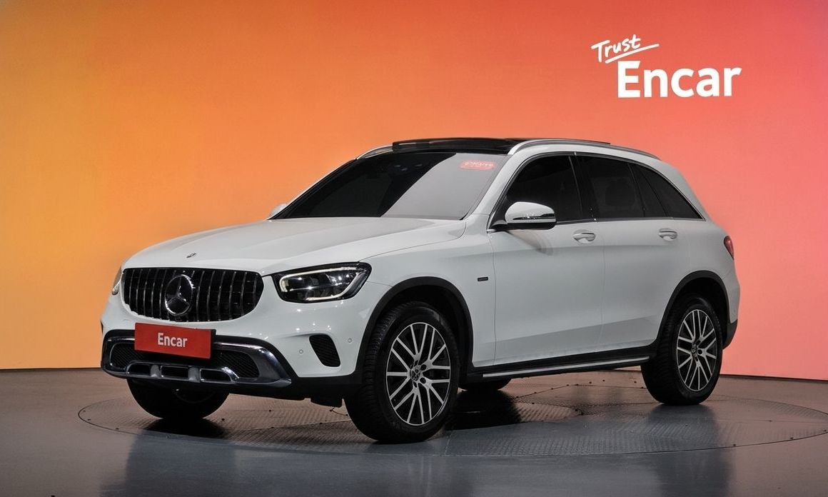 Mercedes-Benz GLC-Class 2021