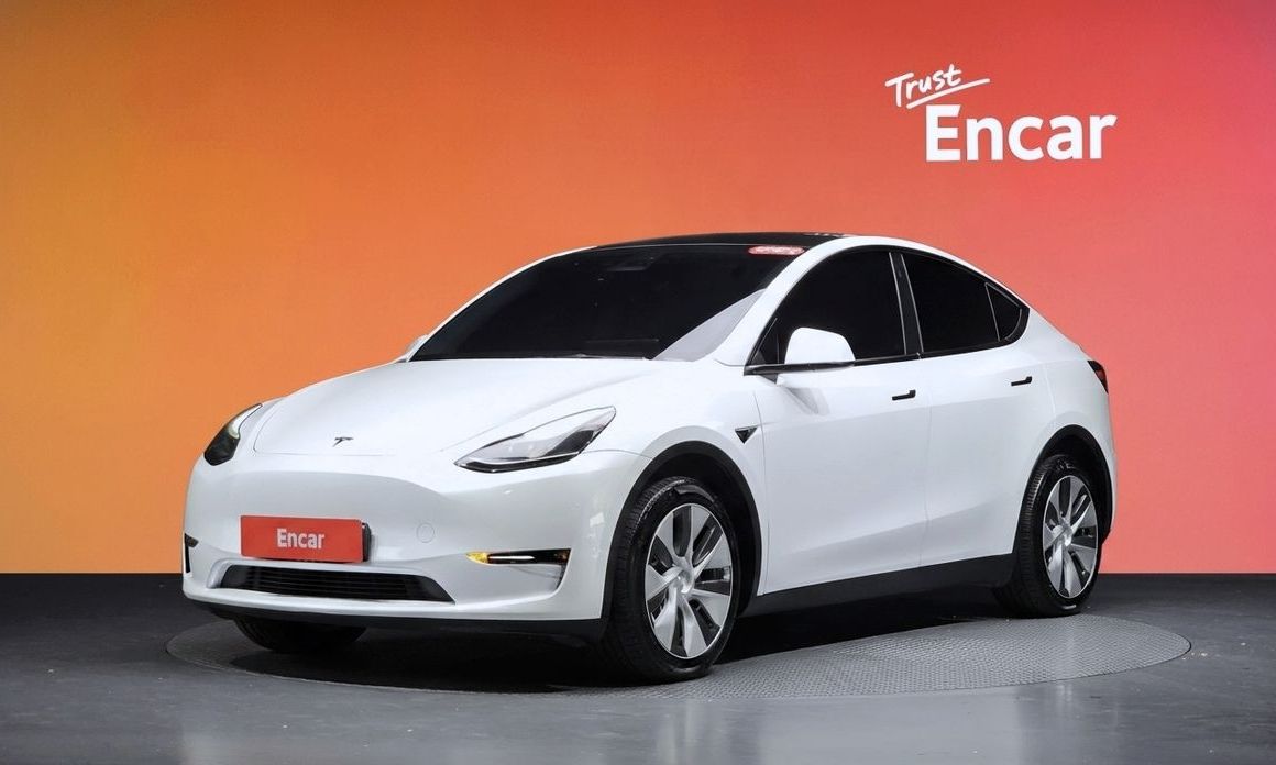 Tesla Model Y 2023