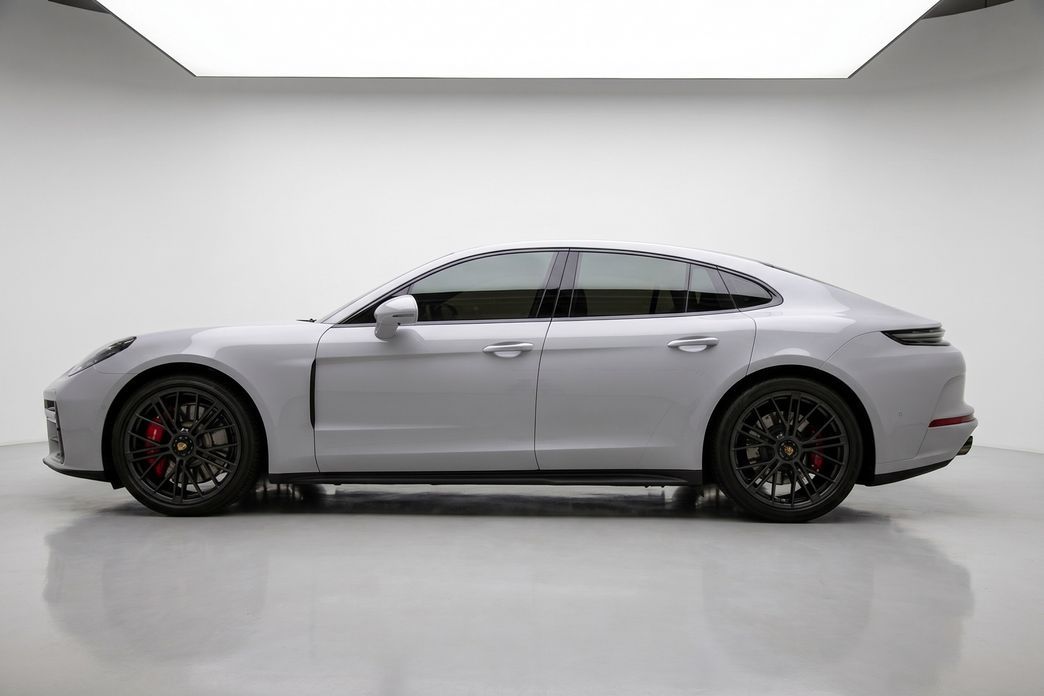 Porsche Panamera 2025