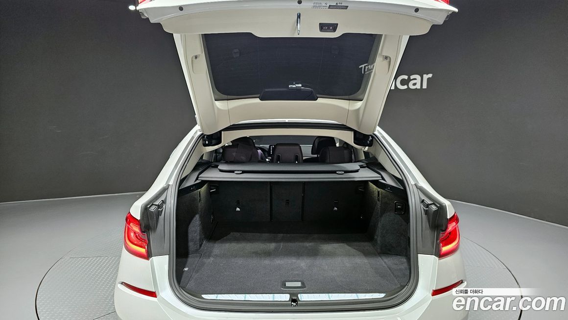 BMW Gran Turismo 2024