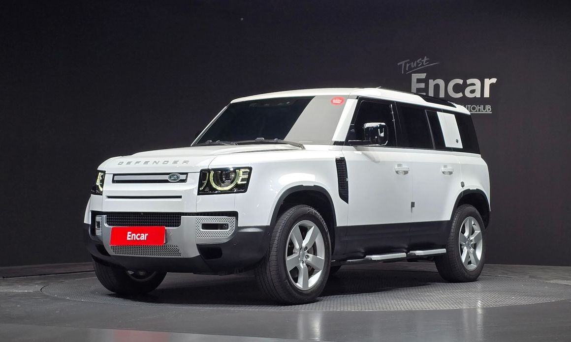Land Rover Defender 2023