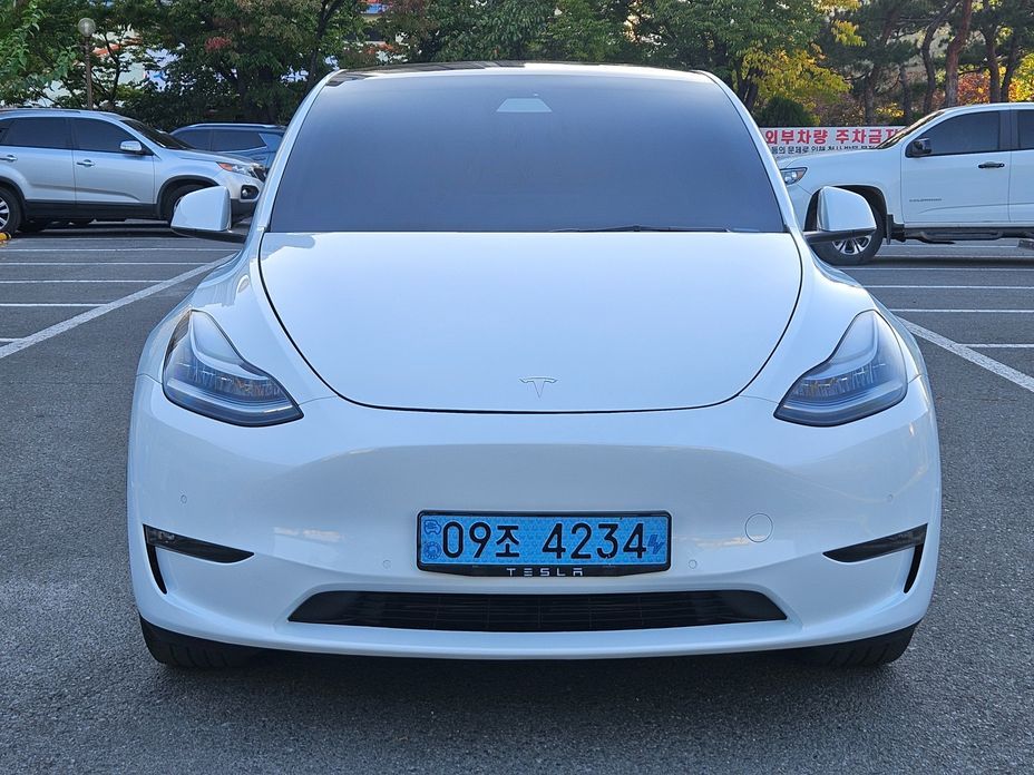 Tesla Model Y 2021