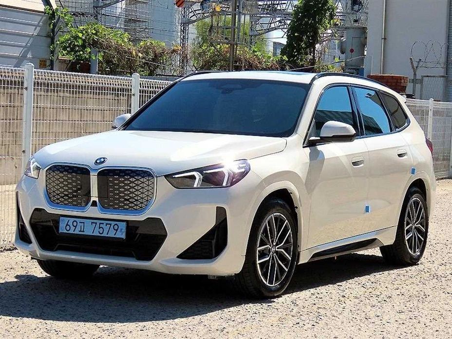 BMW iX1 2026