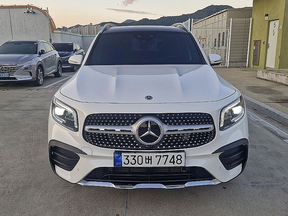 Mercedes-Benz GLB-Class 2022
