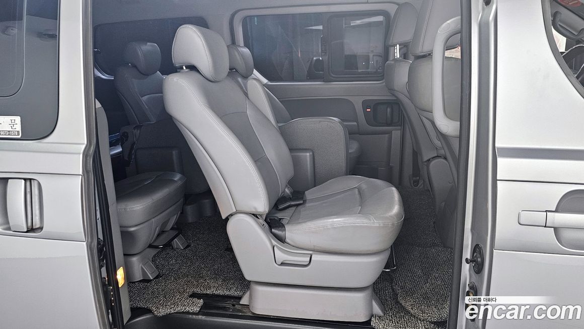 Hyundai Starex 2019
