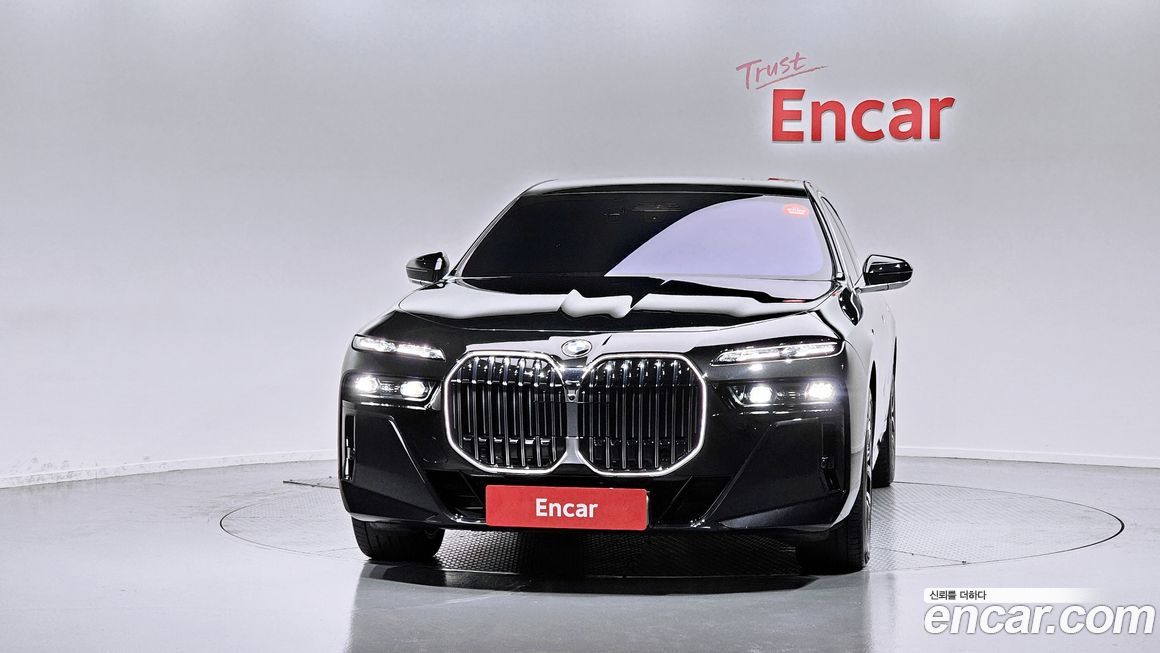 BMW 7-Series 2025