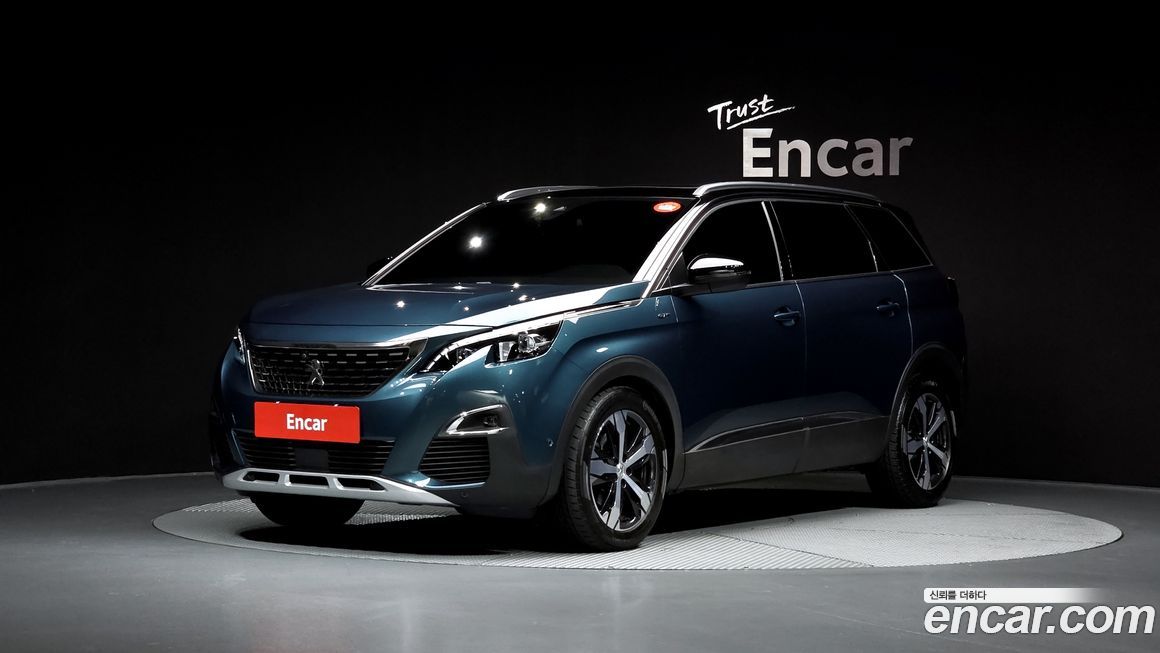 Peugeot 5008 2021