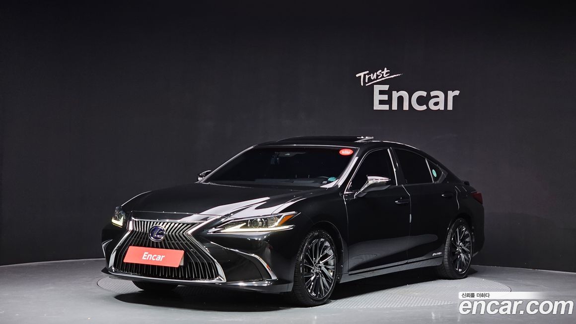Lexus ES 2019