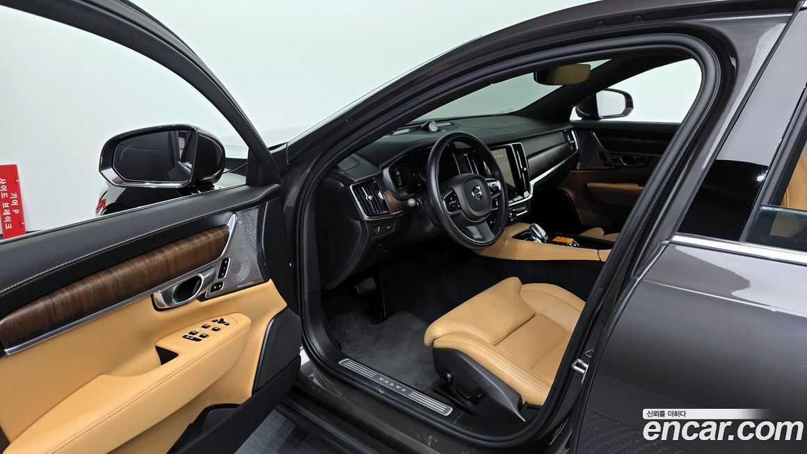 Volvo S90 2022