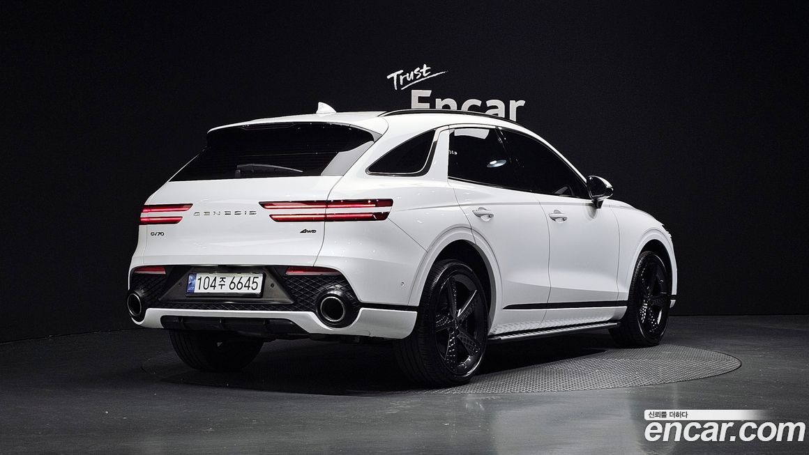 Genesis GV70 2024
