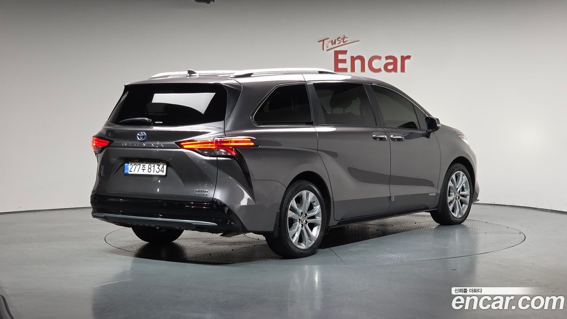 Toyota Sienna 2021