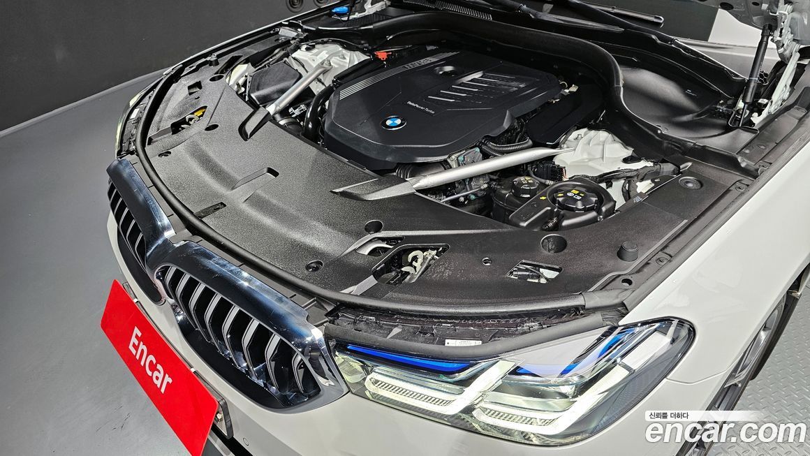 BMW Gran Turismo 2023