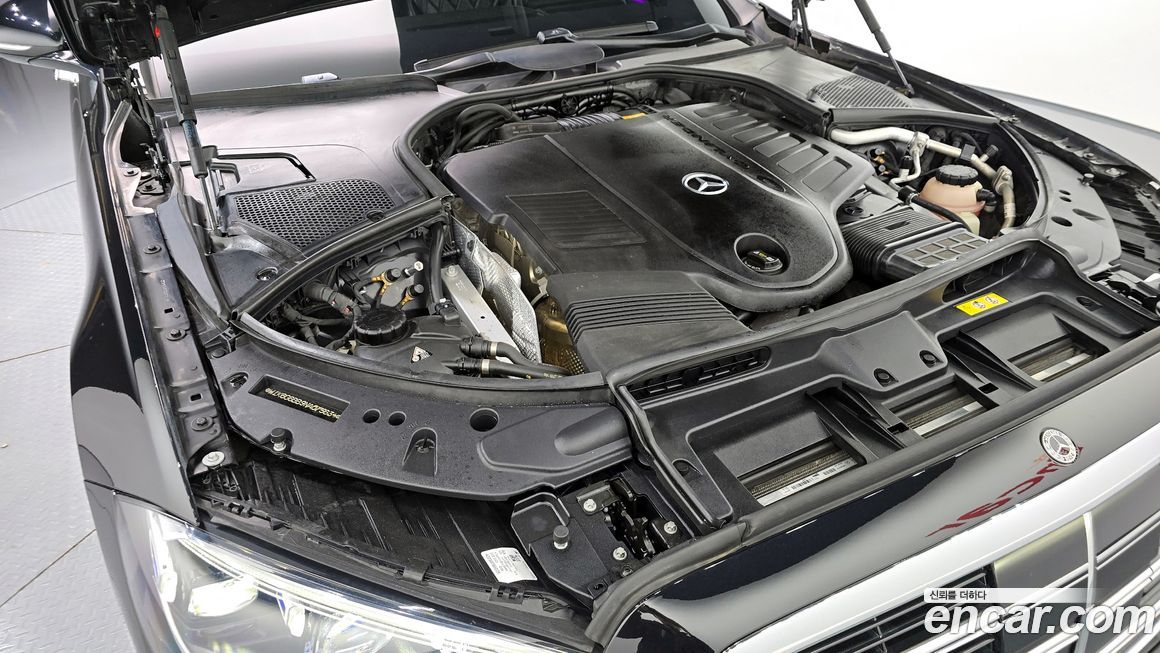 Mercedes-Benz S-Class 2022