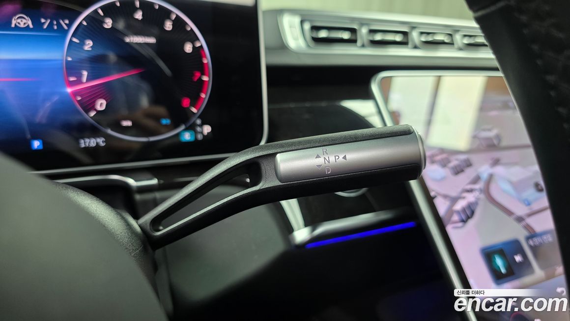 Mercedes-Benz S-Class 2021