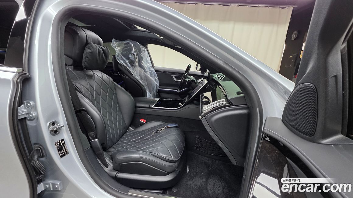 Mercedes-Benz S-Class 2021