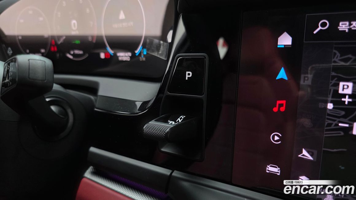 Porsche Panamera 2025