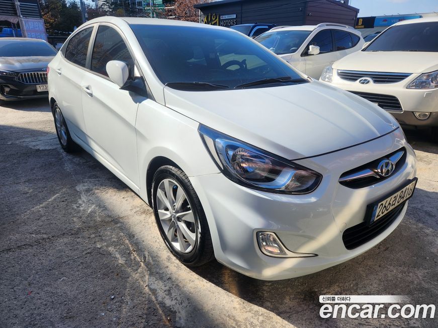 Hyundai Accent 2012