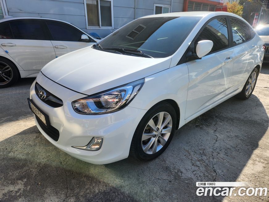 Hyundai Accent 2012