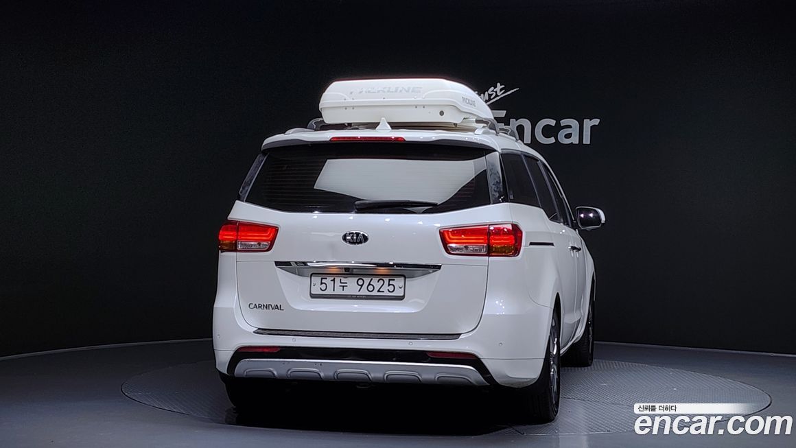 Kia Canival 2015